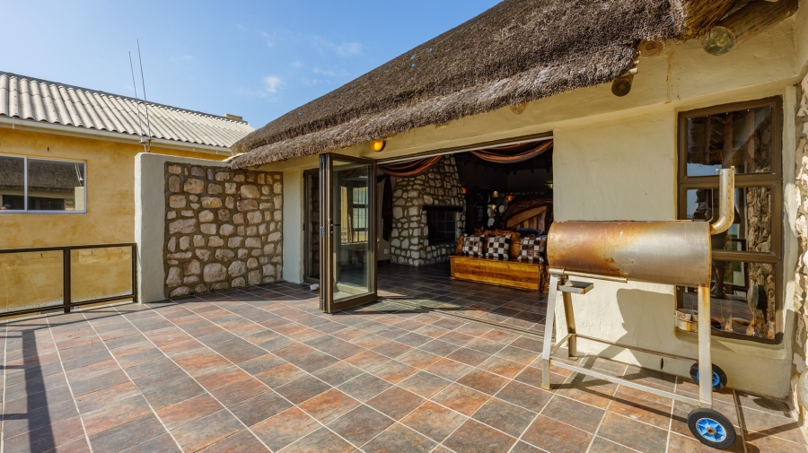 5 Bedroom Property for Sale in Suiderstrand Western Cape